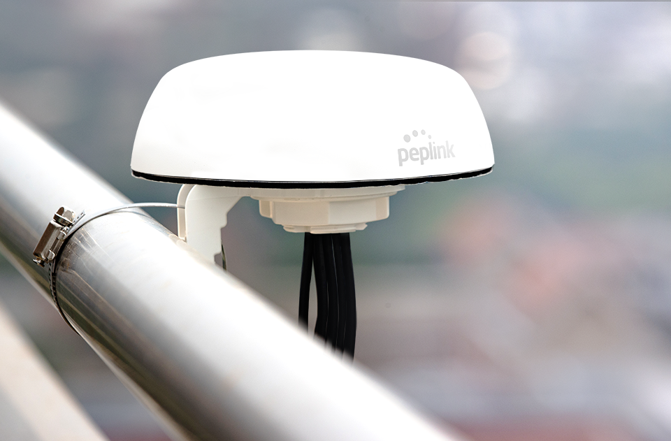 Peplink Mobility 42G 7-in-1 LTE/5G, Wi-Fi & GPS Antenna (White, 16 ft)